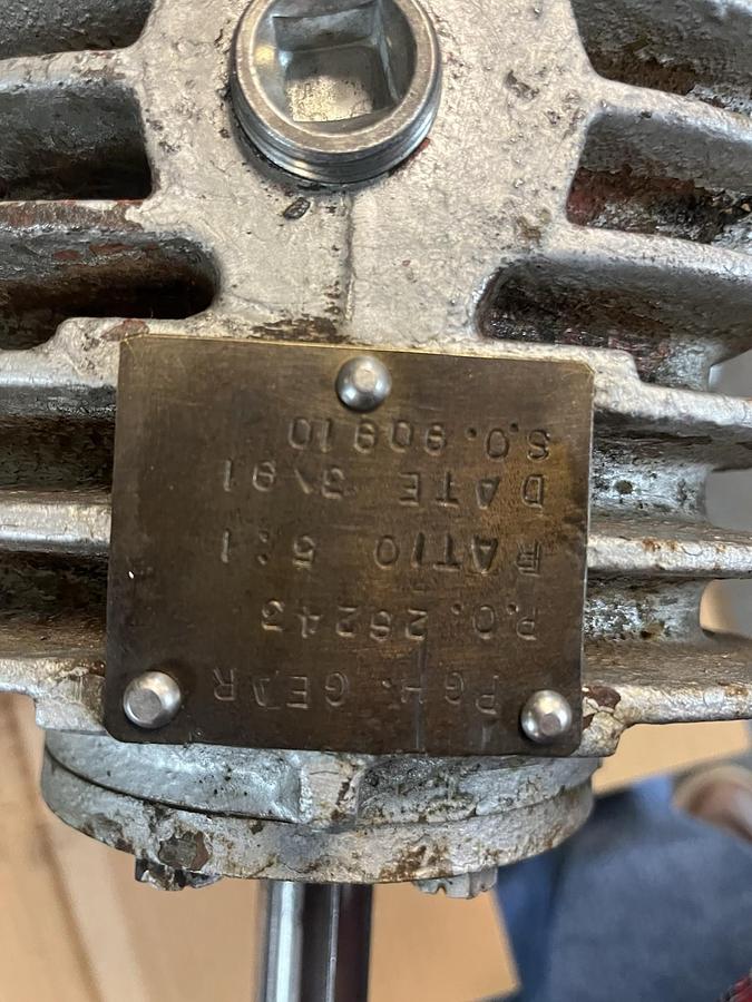 Used Cone Drive Gears,SS0-7300C-FJ,GEAR REDUCER RATIO 5:1 5.06HP 1750RPM