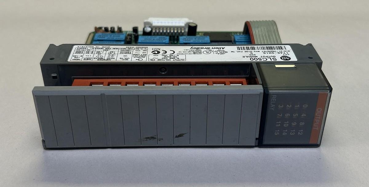 Used ALLEN BRADLEY,1746-OW16,SLC500 OUTPUT MODULE