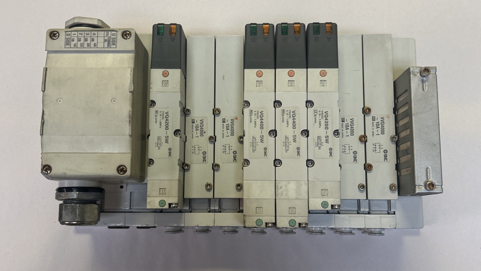 Used SMC,VQ4200-5W,SOLENOID VALVE ASSMBLY VVQ4000-10A-1 VVQ4400-5W