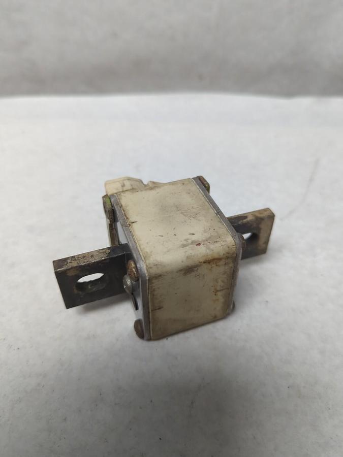 Used MILL EQUIPMENT & ENG,X792CX027YF,FUSE 350 AMP 250V PRE-OWNED