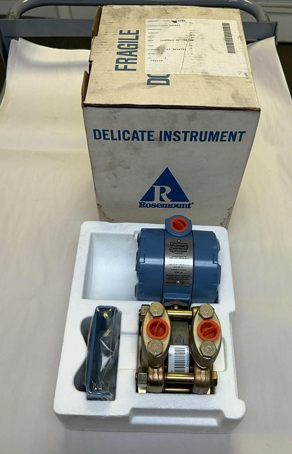 ROSEMOUNT,1151DR2F12B2,PRESSURE TRANSMITTER NOS