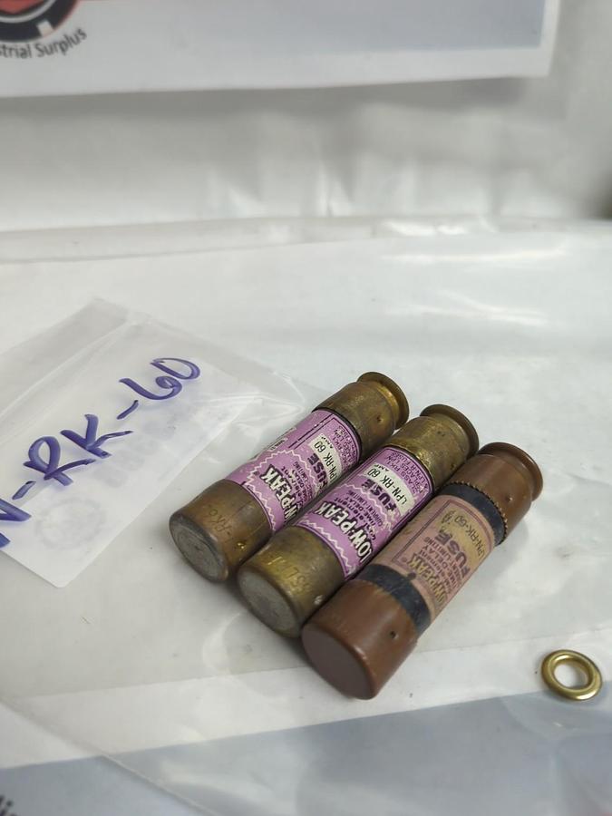 Used COOPER BUSSMANN,LPN-RK-60,LOW-PEAK 60 AMP FUSE LOT OF 3 PRE-OWNED