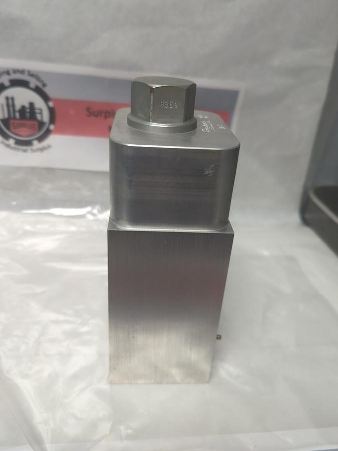 SUN HYDRAULICS,DKT 9BD9 K1,MANIFOLD VALVE BLOCK NOS
