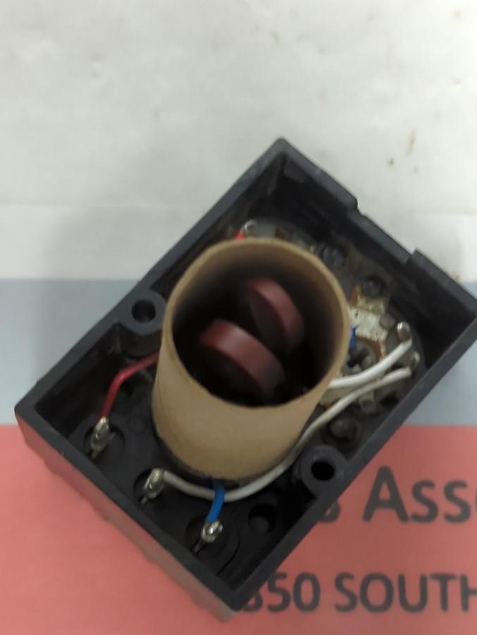 Used MAXITROL SELECTRA,TS144,DISCHARGE AIR SENSOR 40-80°/80-140° PRE-OWNED