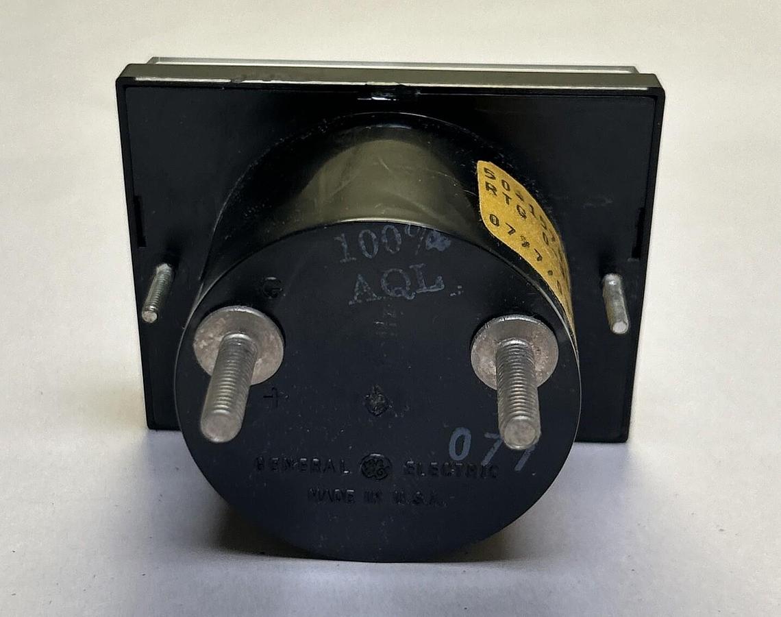 GENERAL ELECTRIC,50-157011NTNT1,PANEL METER 0-50 DC VOLTS NOS
