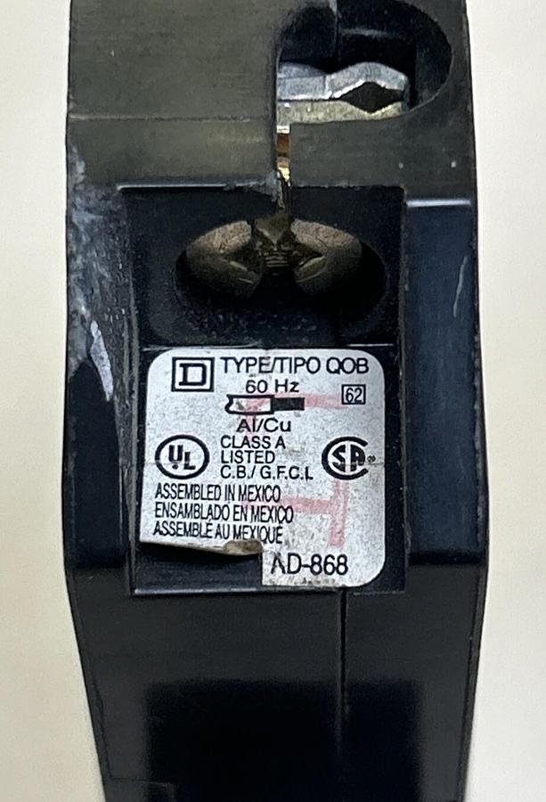 Used SQUARE D,QOB115GFI,CIRCUIT BREAKER 15A 120/240V 1P