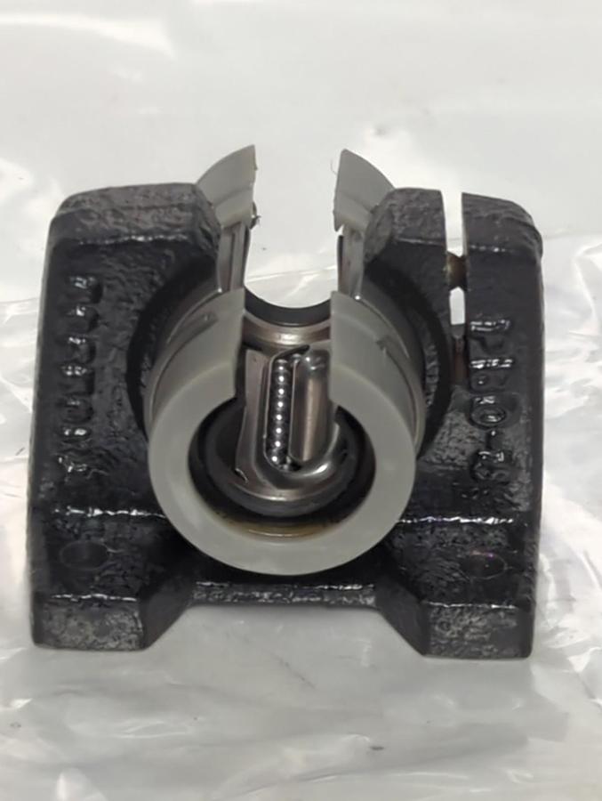 Used THOMSON,PBO8,PILLOW BLOCK LINEAR BEARING PRE-OWNED