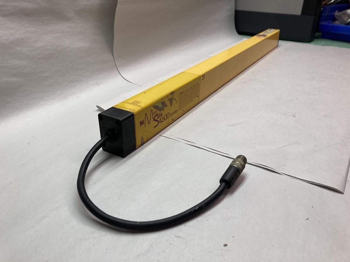Used STI,MS46-20-700-Q1-X,Light Curtain Transmitter