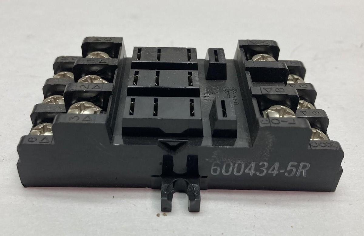 Used Reliance Electric,600-434-5R,Relay Sockets