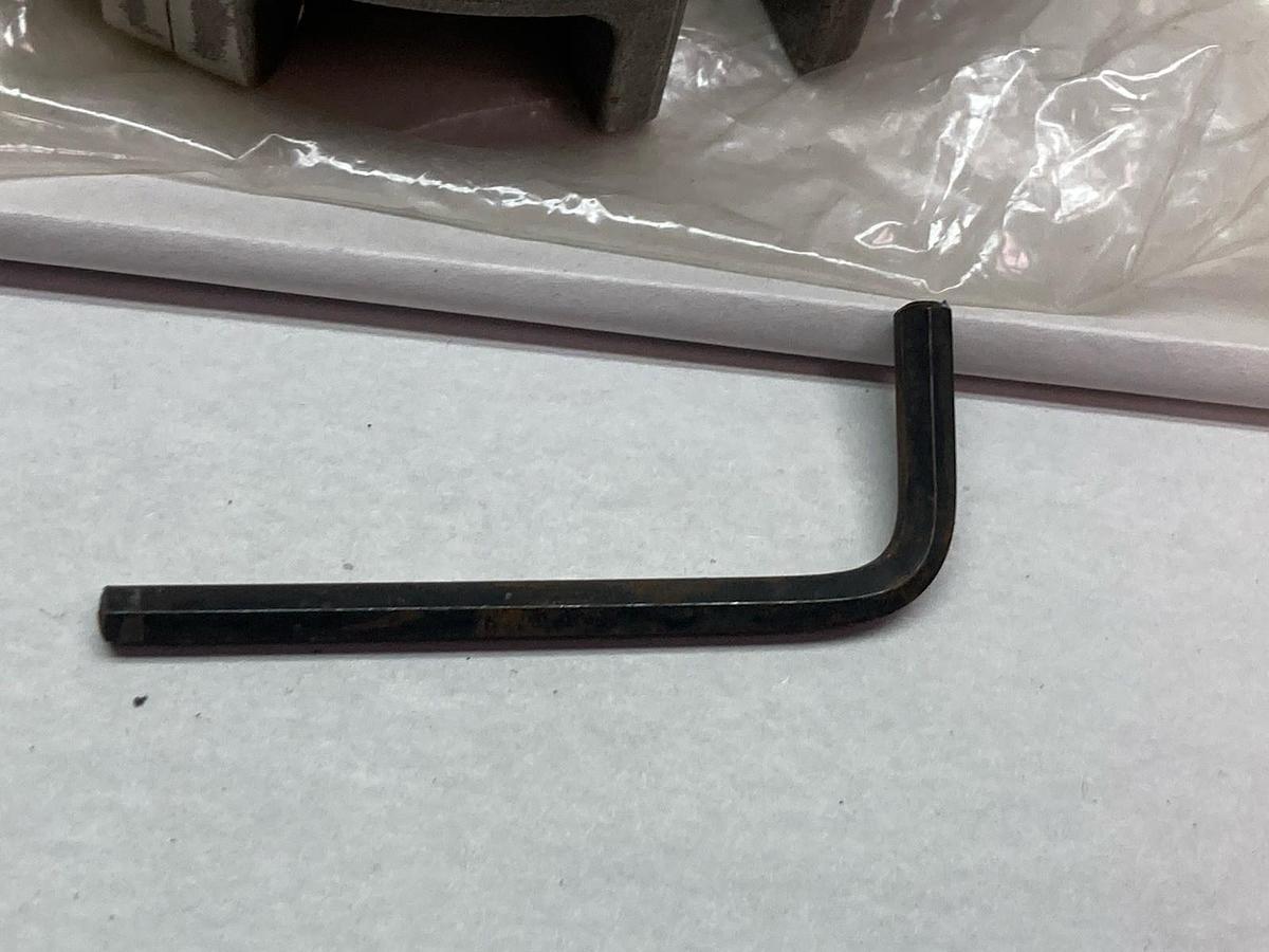 Chesterton,221,Split Seal Shaft Size 1.875 Inch Seal Size 0.15
