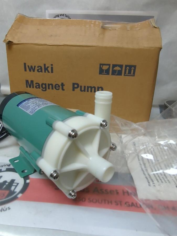 IWAKI,MD-20R-220N,MAGNET PUMP SINGLE PHASE 2-POLE 220/240 V 50/60HZ 20WATT NOS