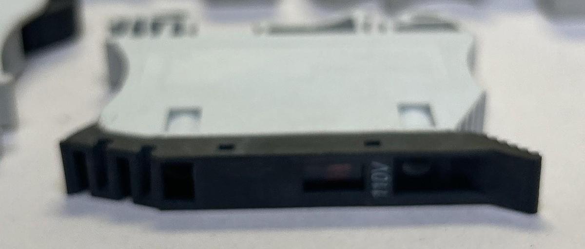 Used BUSSMANN,F520STLED,TERMINAL BLOCK LOT OF 5