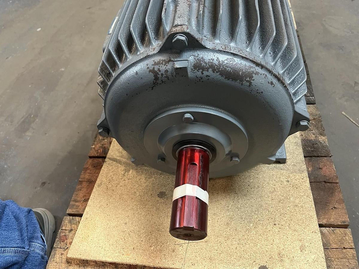 MAGNETEK,T-563,CENTURY AC MOTOR 20HP 3PH 1170RPM 286T