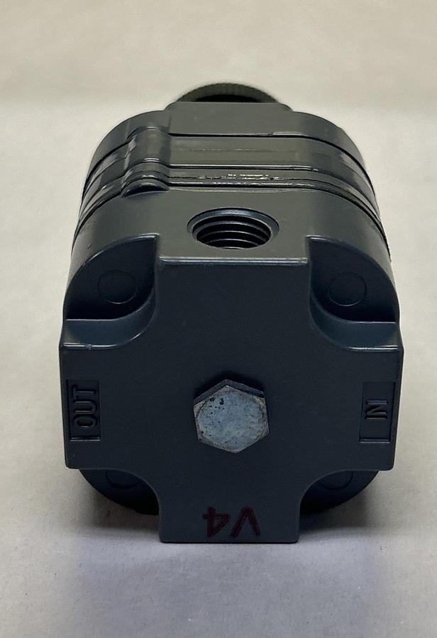 CONTROL AIR,100-BC,AIR PRESSURE REGULATOR 2-120 PSI 1/4 INCH NPT NOS