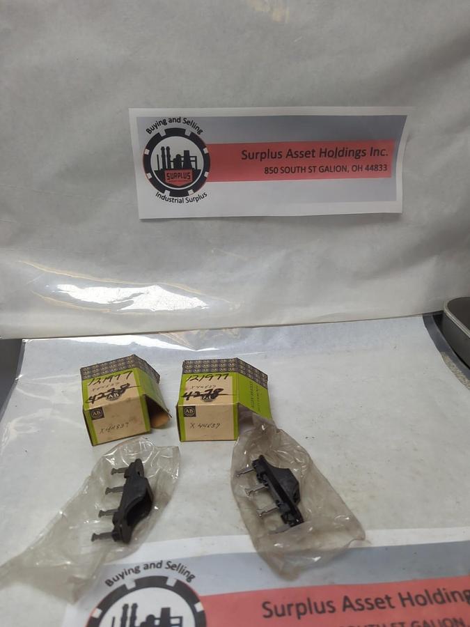 ALLEN BRADLEY,X-44839,SERVICE PART LOT OF 2 NOS
