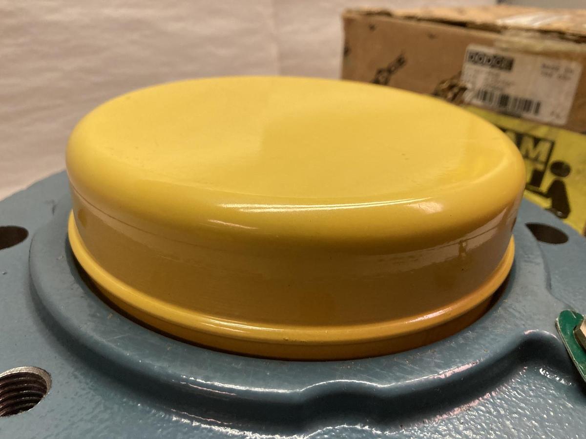 Dodge,070662,Piloted Flange Bearing