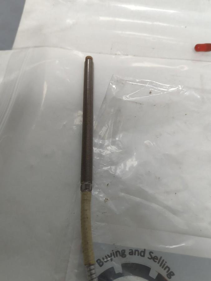 Used BENTLY NEVADA,3000-01-00-59-36-02,PROXIMITY VIBRATION SENSOR PROBE PRE-OWNED