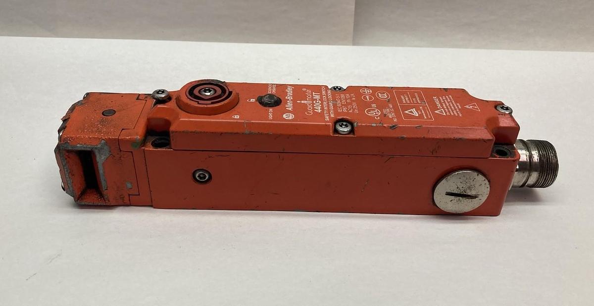 Used Allen Bradley,440G-MT,Guardmaster Guard Locking Switch