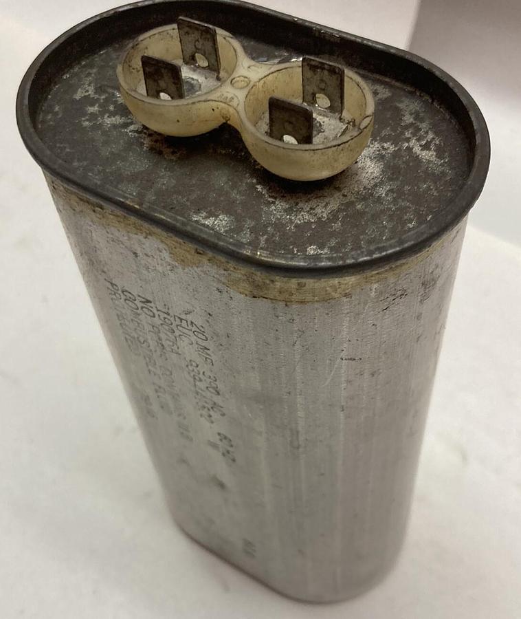 Used Unbranded,EUC 939-441502,Capacitor 20MP 390AC 60Hz