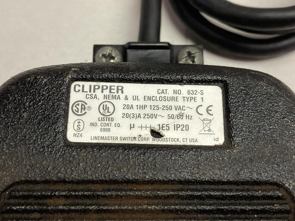 Used Linemaster Switch Corp,632-S,Foot Switch Enclosure Type 1 20A 1Hp 125-250Vac