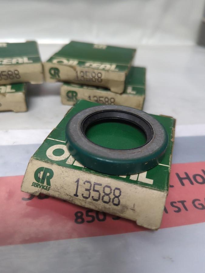 CHICAGO RAWHIDE,13588,OIL SEAL LOT OF 5 NOS