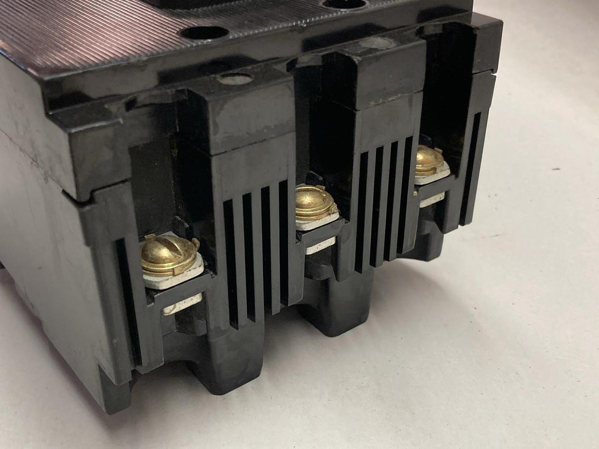 Used ITE,EH3-B030,3-Pole Circuit Breaker 30A 480V