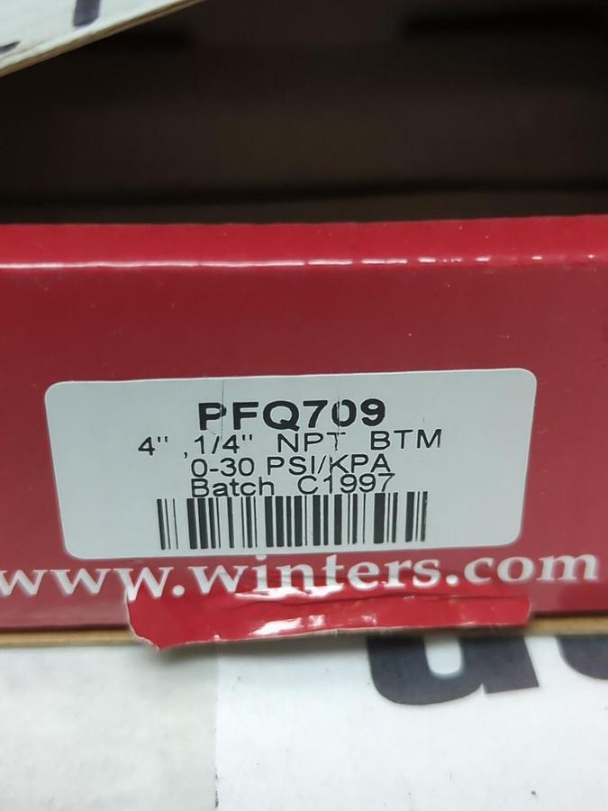 WINTERS,PFQ709,4 IN GAUGE 1/4 IN NPT 0-30 PSI/KPA NOS
