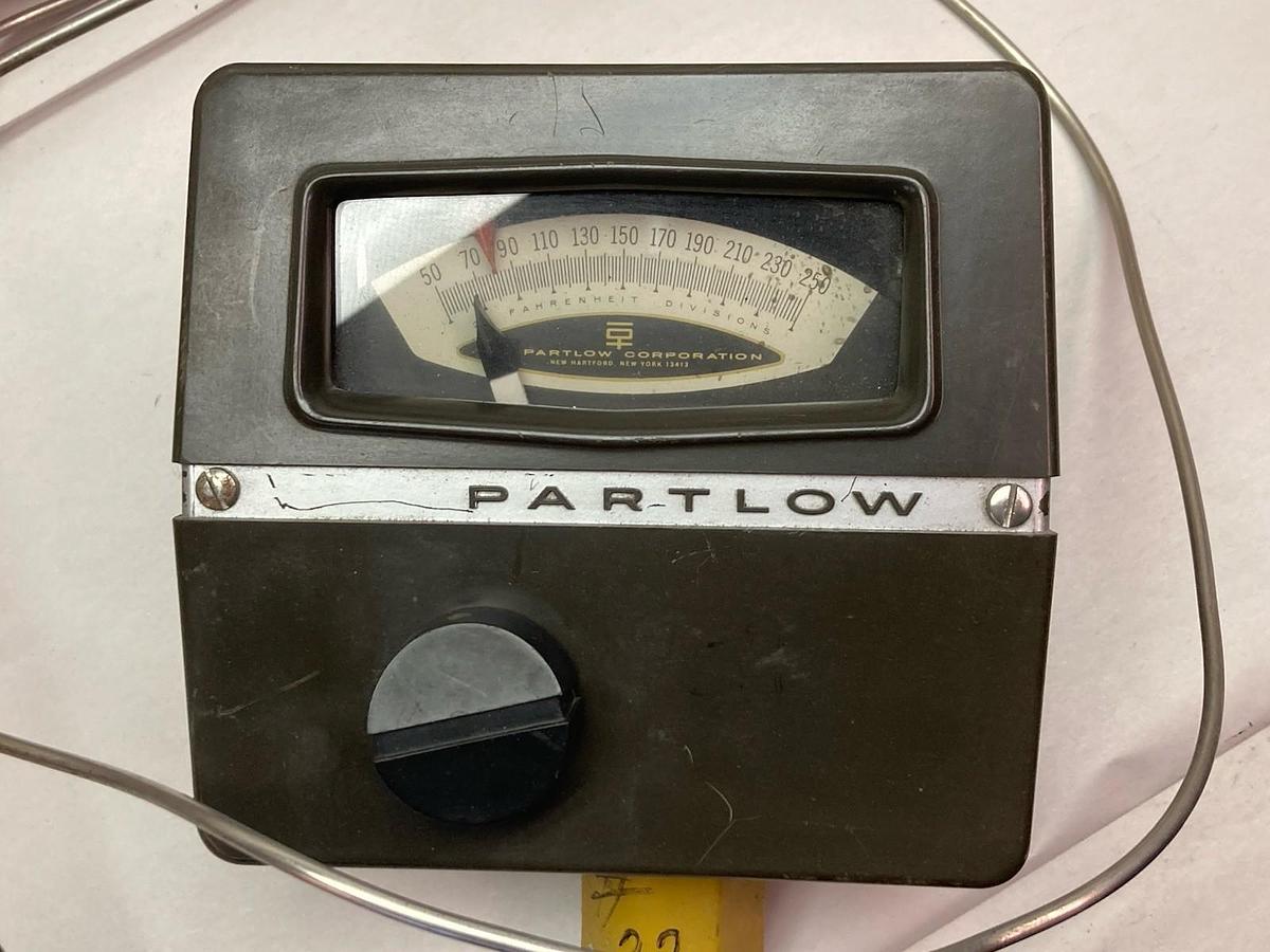 Used Partlow,Model MF4,Temperature Controller