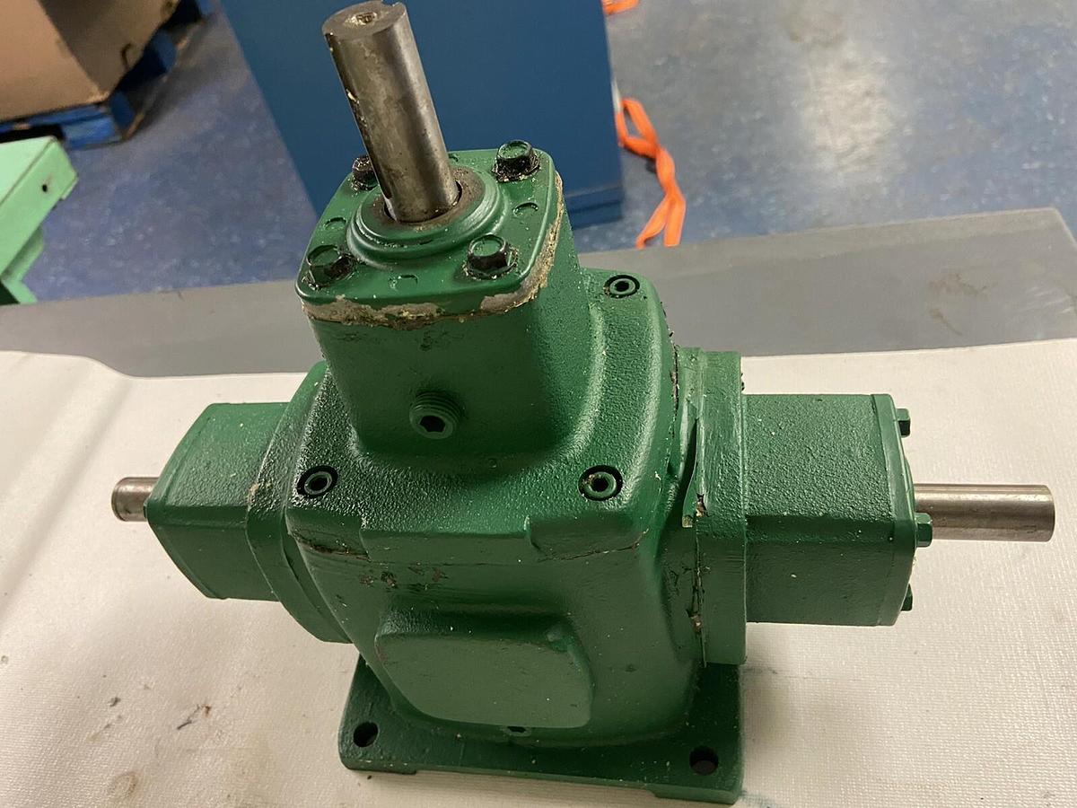 Used Ohio Gear,409916 RA1-SPEC,Speed Reducer Ratio 3 SPEC