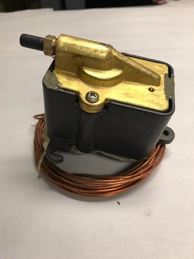 Honeywell,LP915A 1044 4,Pneumatic Temperature Sensor