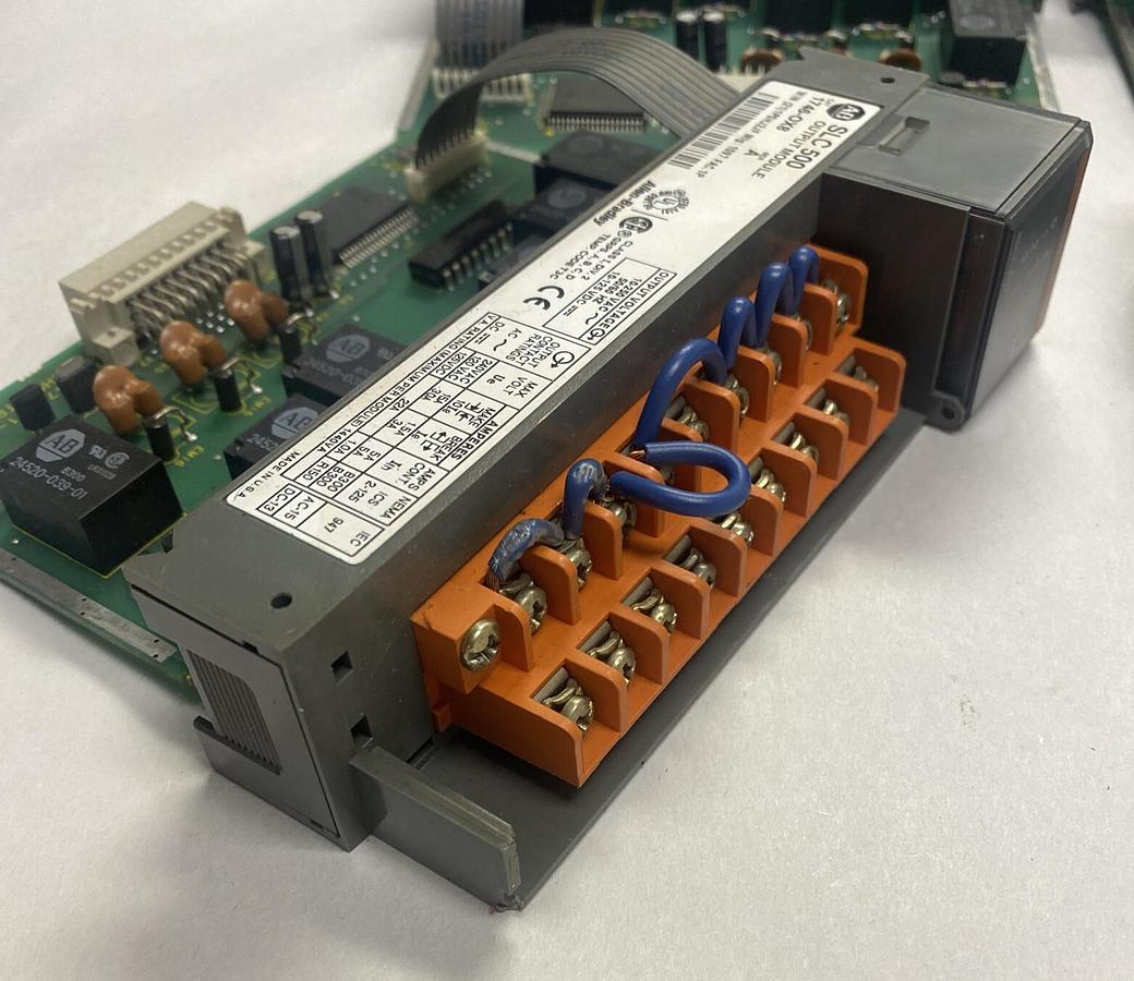 Used Allen-Bradley,1746-OX8,Ser A Output Module Lot Of 4