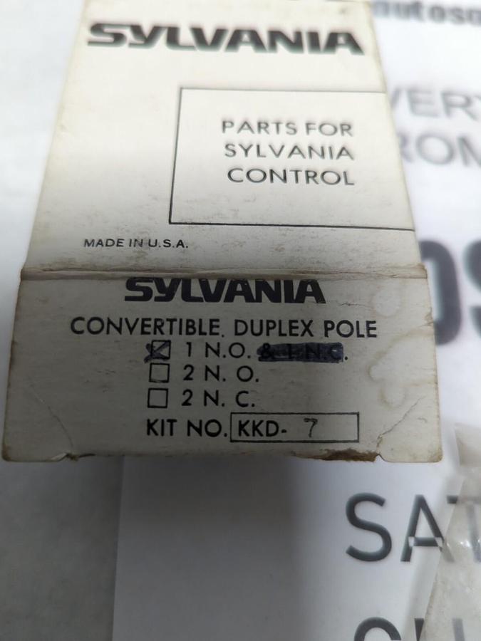 SYLVANIA,KKD-7,NO.1 CONVERTABLE DUPLEX POLE 15 AMP CONTACT NOS