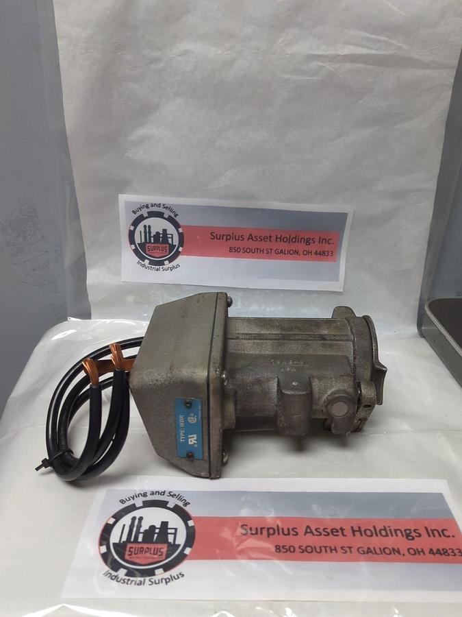 Used CROUSE-HINDS,7548-D,TYPE WBR RECEPTACLE PRE-OWNED