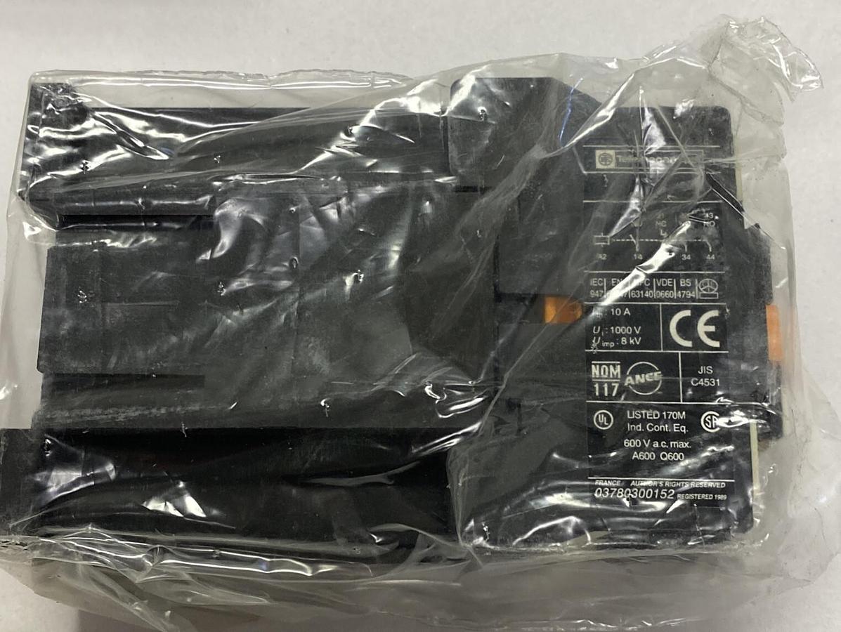 TELEMECANIQUE,CA3DN31UD,CONTROL RELAY NEW
