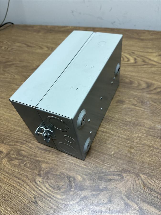 Used FPE,4204 CU0306,Size 0 Motor Starter Control w/Enclosure