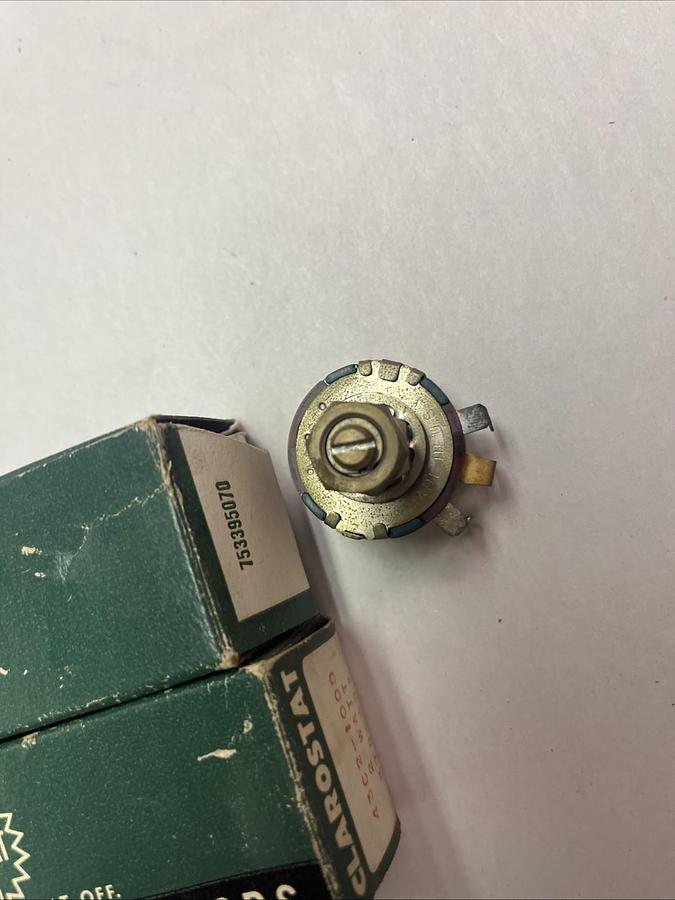 CLAROSTAT,43C2-1000,POTENTIOMETER 2 WATT LOT OF 2