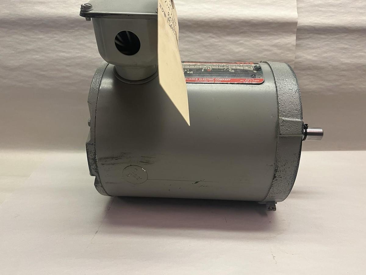 Used RELIANCE,P56H3831P-ZN,SXT MOTOR 1/3HP 1725RPM 3PH FB56C