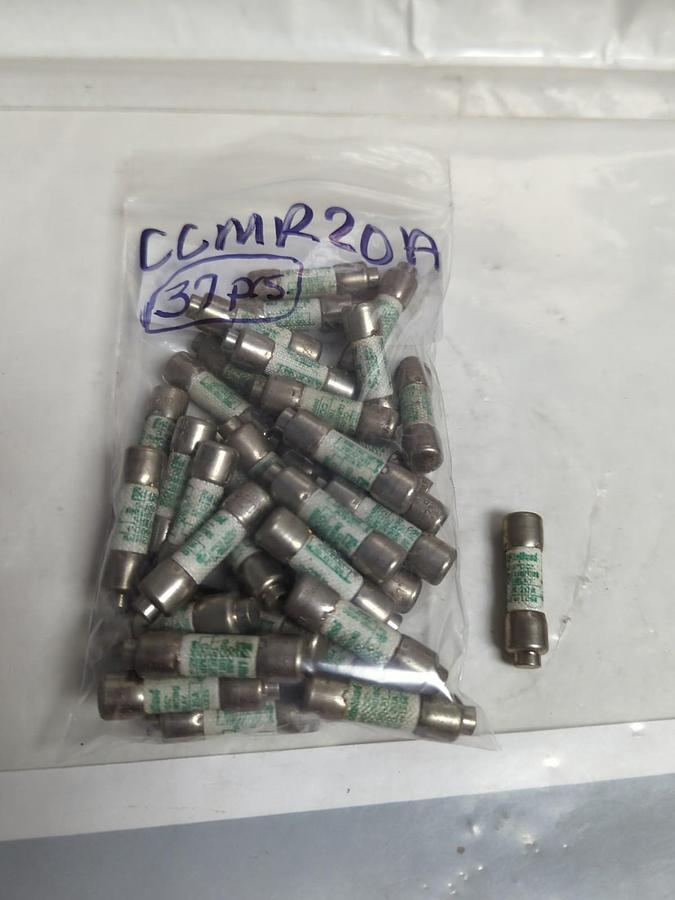 Used LITTELFUSE,CCMR20,CLASS CC 20 AMP FUSE LOT OF 37 PRE-OWNED