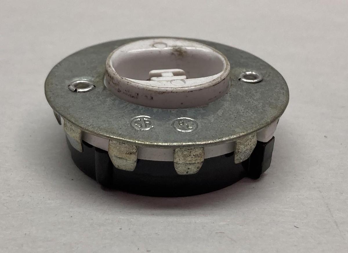 Used Leviton,A-8-DD-013-00C,Fluorescent Lamp Holder