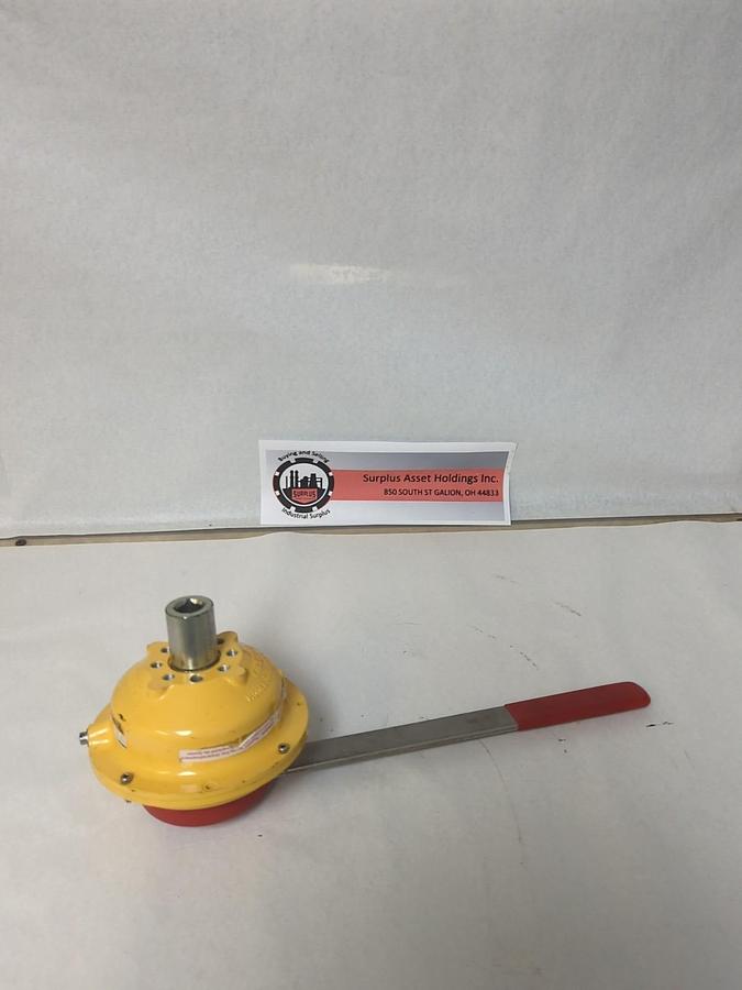 Used KINETROL,MODEL 070,SPRING RETURN ACTUATOR UNIT + MANUAL ACTION 12 IN HANDLE