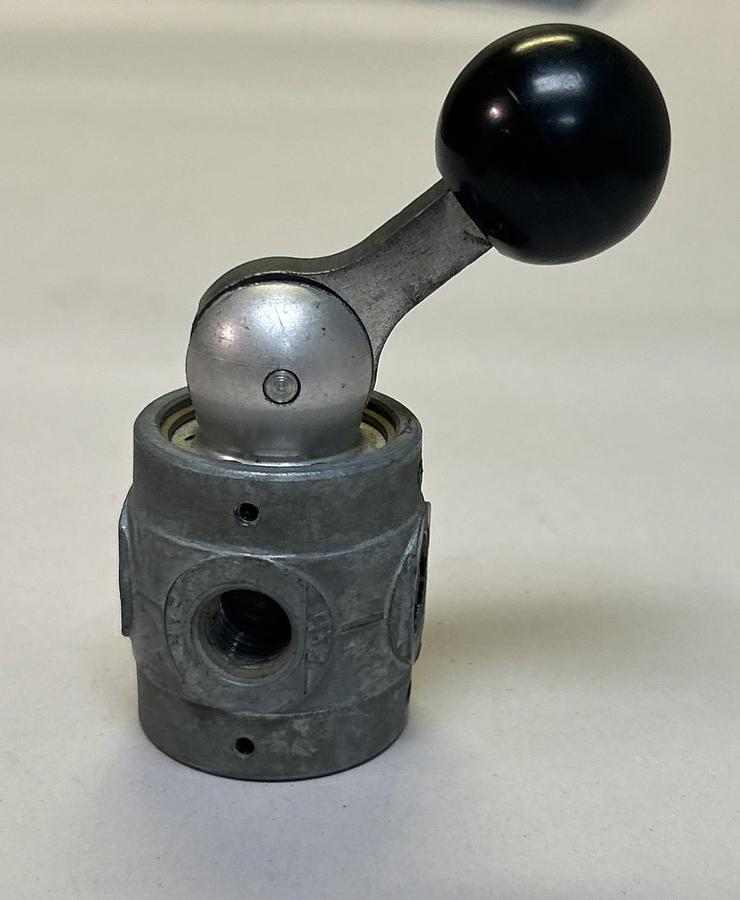 Used HUMPHREY,250V31021,MANUALLY ACTUATED VALVE