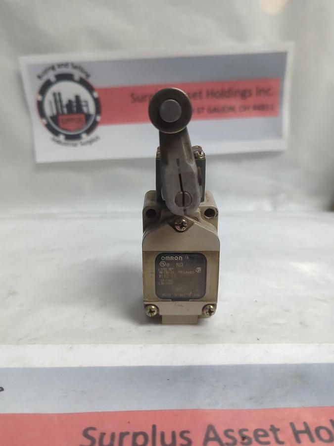 Used OMRON,WLH2-LD,LIMIT SWITCH 10A 115VAC 0.9A 115VDC PRE-OWNED