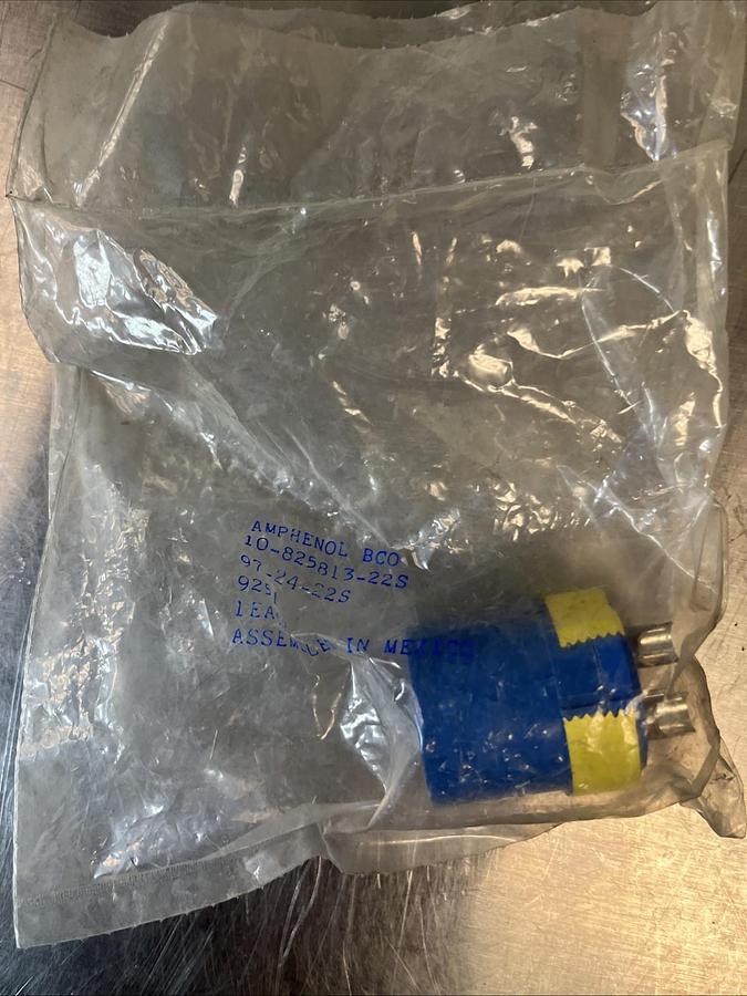 AMPHENOL,10-825813-22S,PLUG