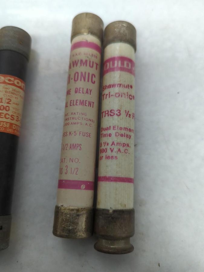 Used MISCELLANEOUS,3-1/2 AMP,FUSES LOT OF 14 PRE-OWNED