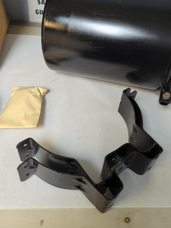 FLEETGAURD,025082600 5,PACK HOUSING WITH BRACKETS/HANGERS AND HARDWARE NOS