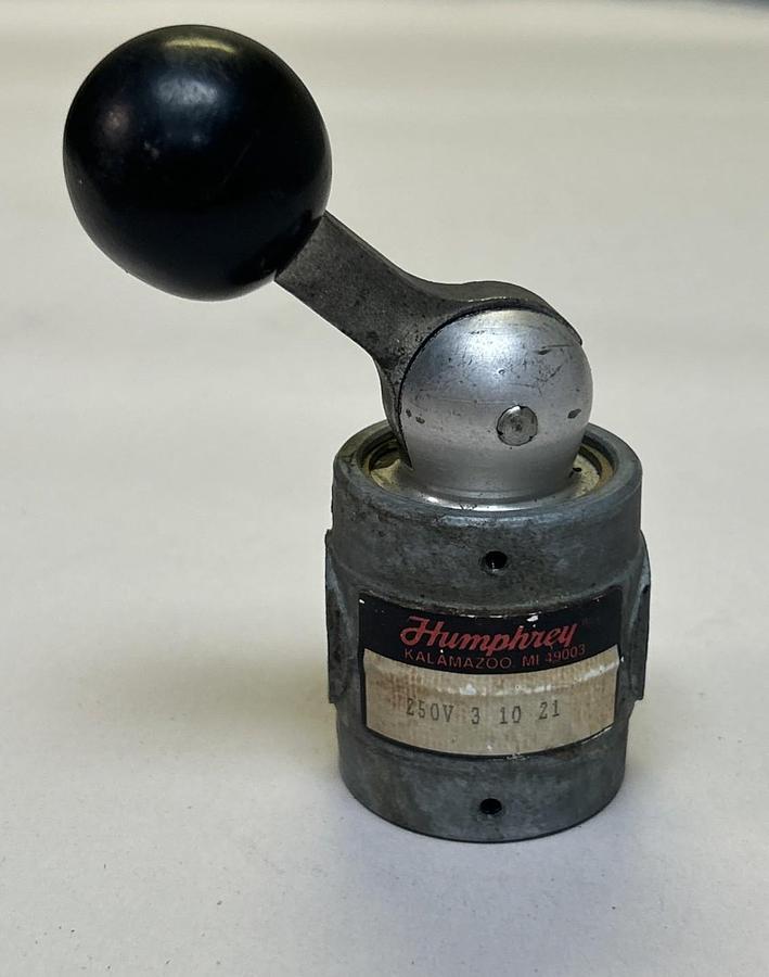 Used HUMPHREY,250V31021,MANUALLY ACTUATED VALVE