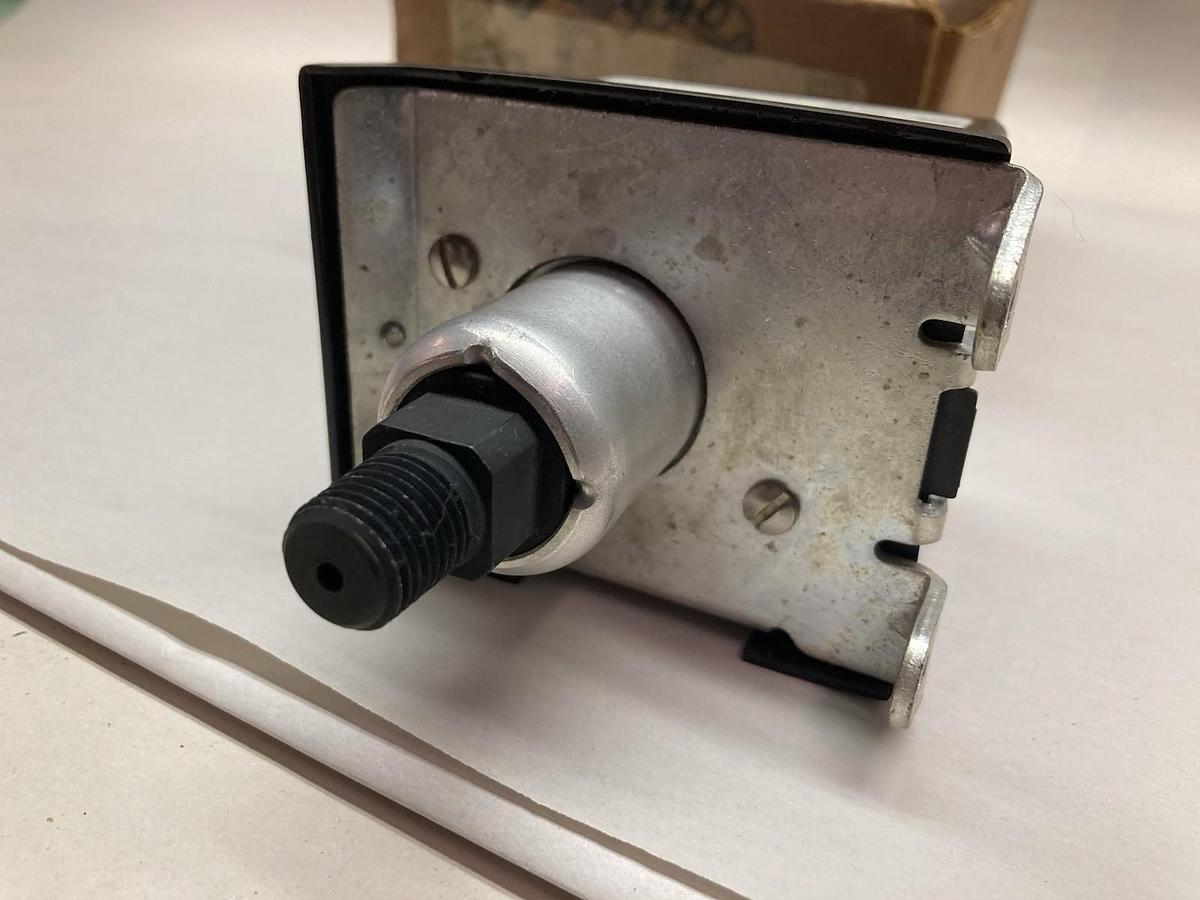 Used United Electric,Type H54 Model 22,High Temperature Cutout 0-30" 100-0 kPa