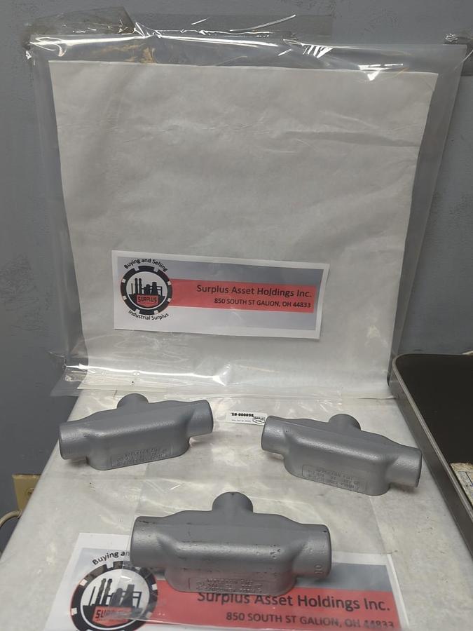 APPLETON,T27,FM7 CONDUIT BODY 3/4 INCH LOT OF 3 NOS