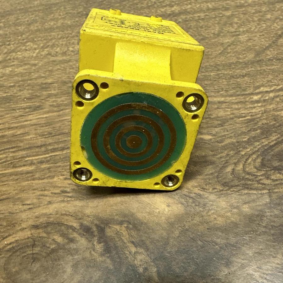 Used Banner Maxi Beam Power Block,RPBT,Photo Electric Emitter