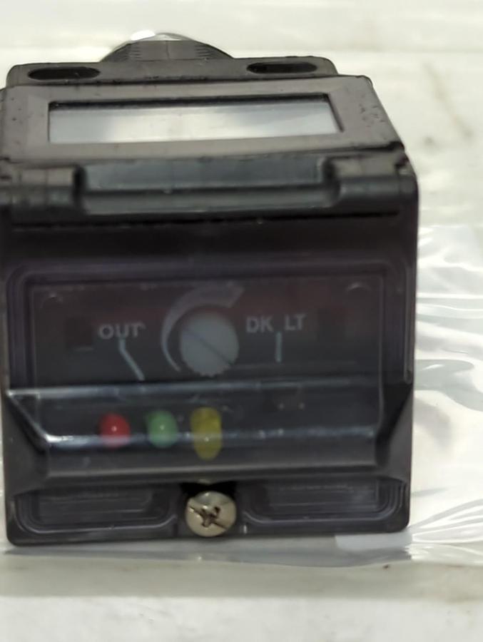 Used ALLEN BRADLEY,42GRU-9201-QD,PHOTOELECTRIC SENSOR SERIES A PRE-OWNED